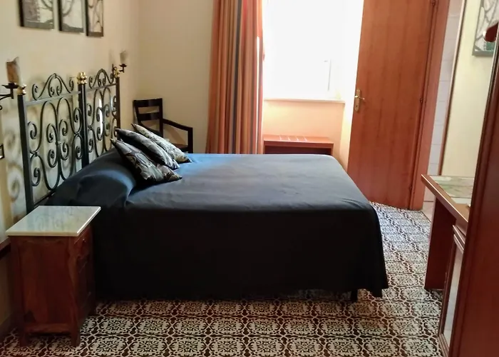 Nicolas Gæstehus Rom