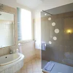 Nicolas Guest house