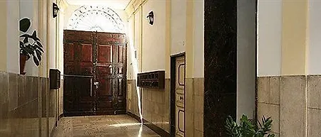 Nicolas 2* Rome