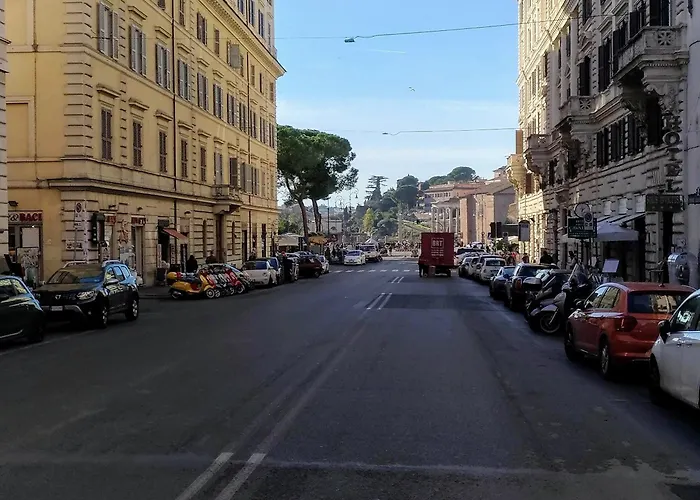 Nicolas Gasthuis Rome